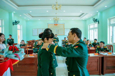 ĐẢNG ỦY - BAN GIÁM ĐỐC BỆNH VIỆN QUÂN Y 211 TRAO QUYẾT ĐỊNH THĂNG QUÂN HÀM, NÂNG LƯƠNG CÁN BỘ NĂM 2025