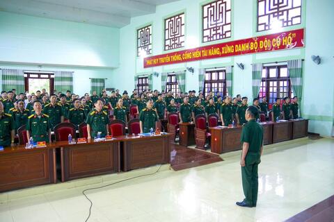 Bệnh viện Quân y 211 tổ chức hội nghị tổng kết 2 năm thực hiện phong trào " Bình dân học vụ số".